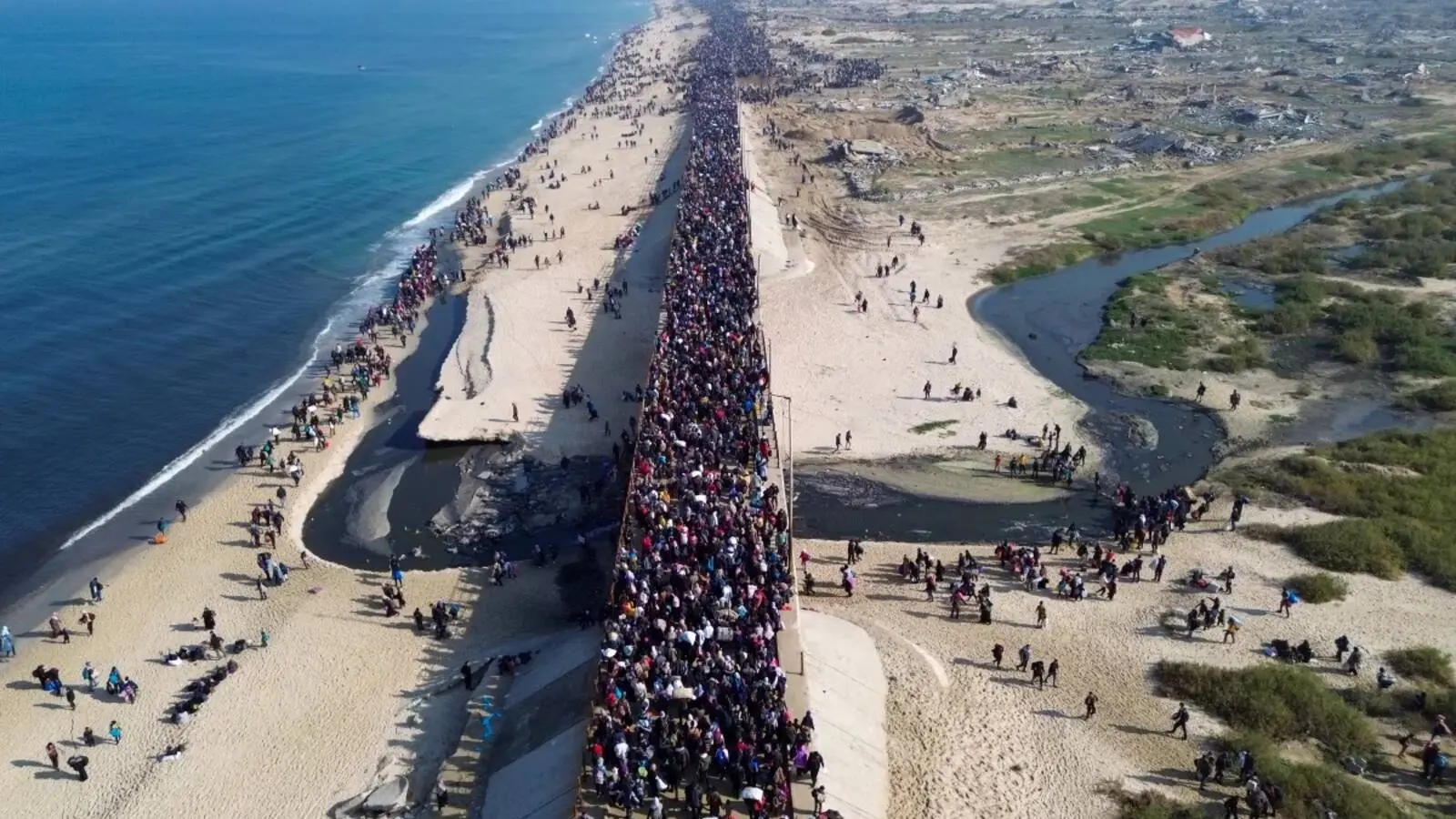 Gaza, gazing on me